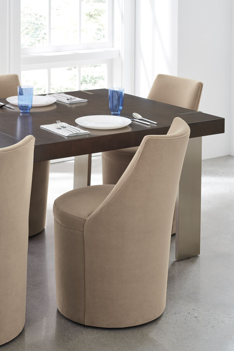 Barrel Role Dining Chair