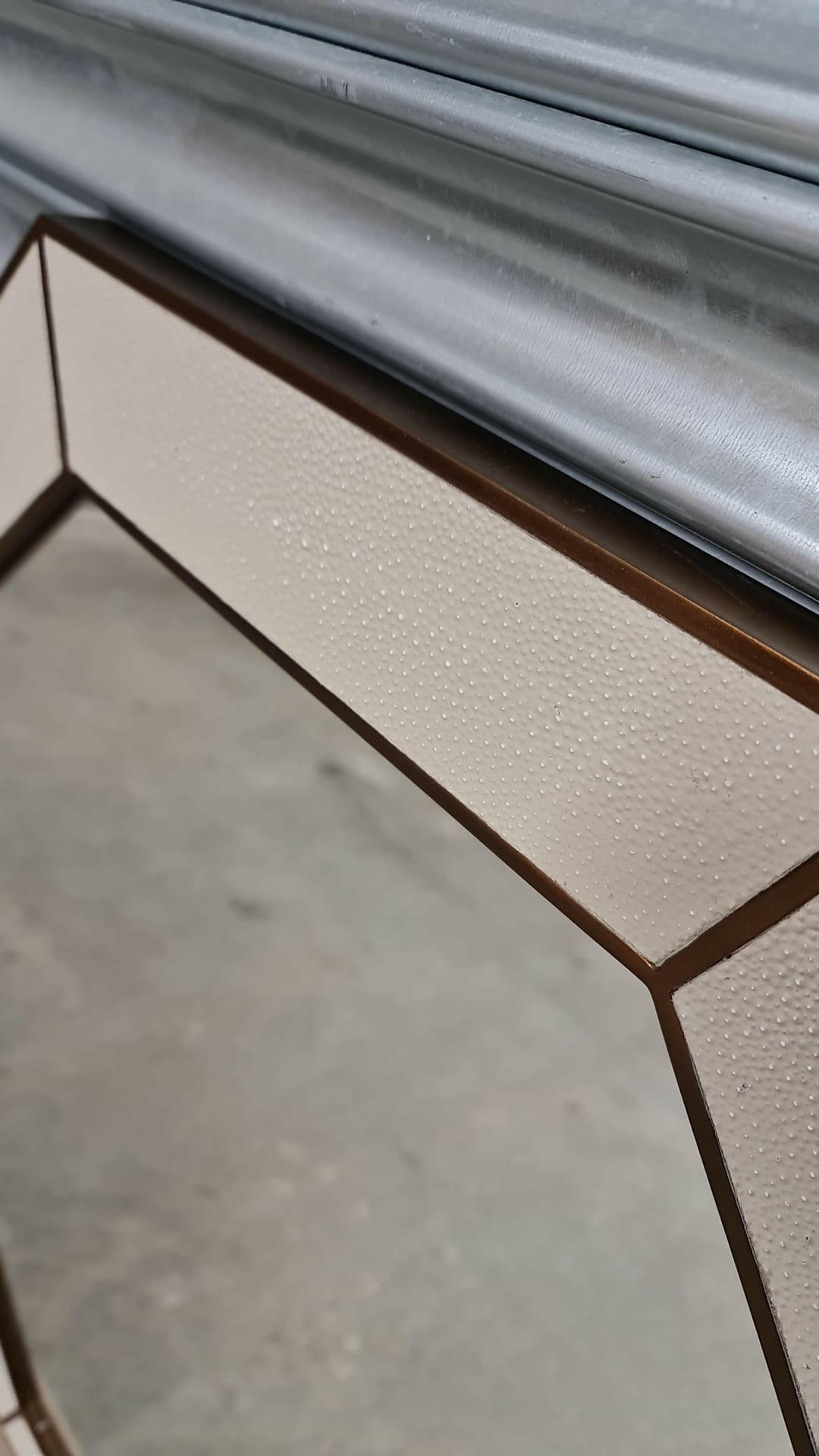 Hampton Mirror, Octagon - Ivory Shagreen | OUTLET.