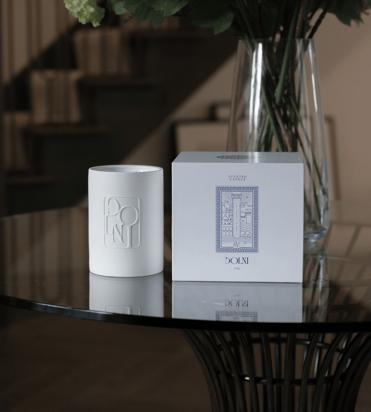 DOLNI CANDLE Dolni Large White Ceramic 600g Amber & Patchouli Candle House of Isabella UK