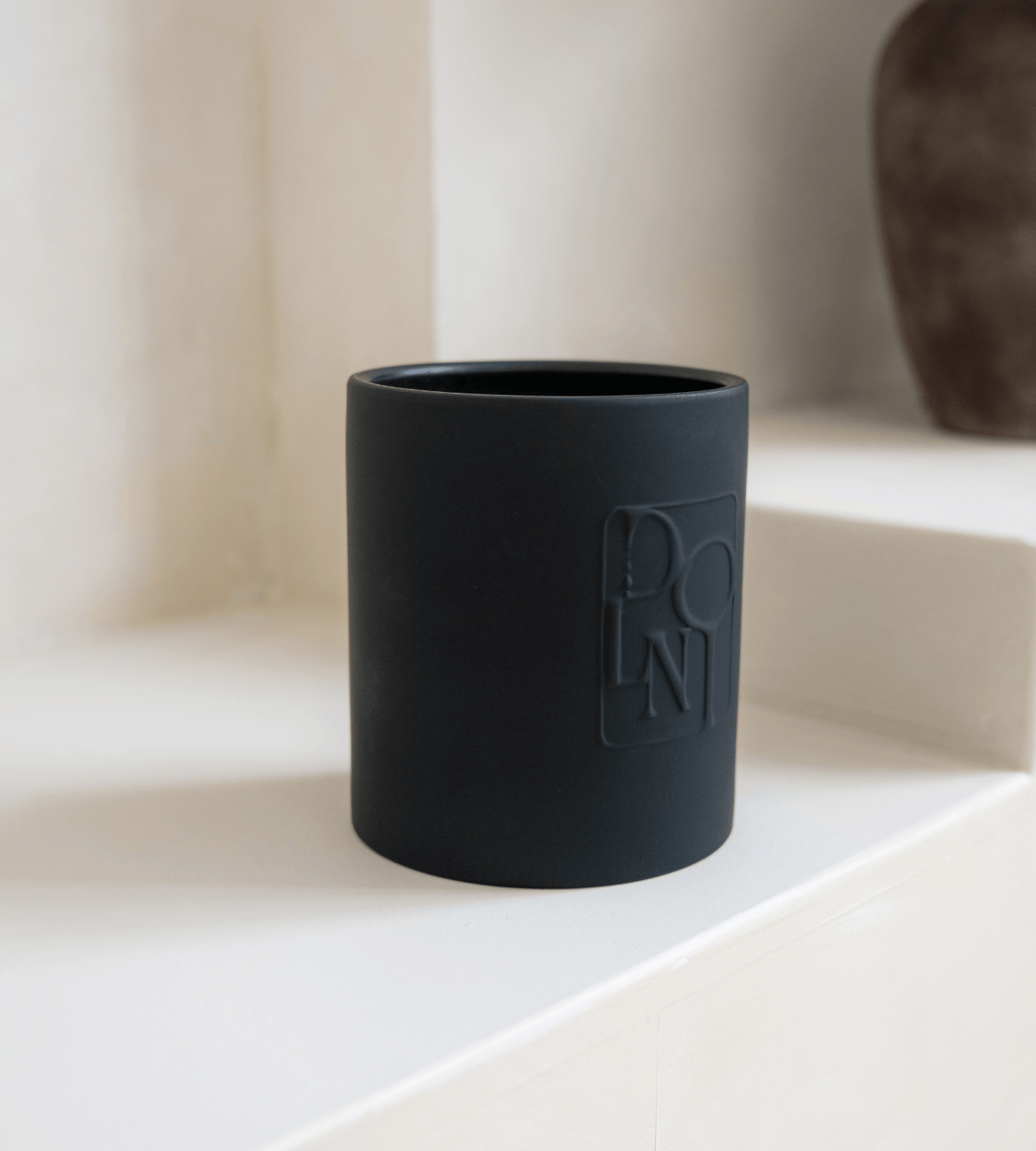 DOLNI CANDLE Dolni XL Black Ceramic 2200g Tuberose & Sandalwood Candle House of Isabella UK