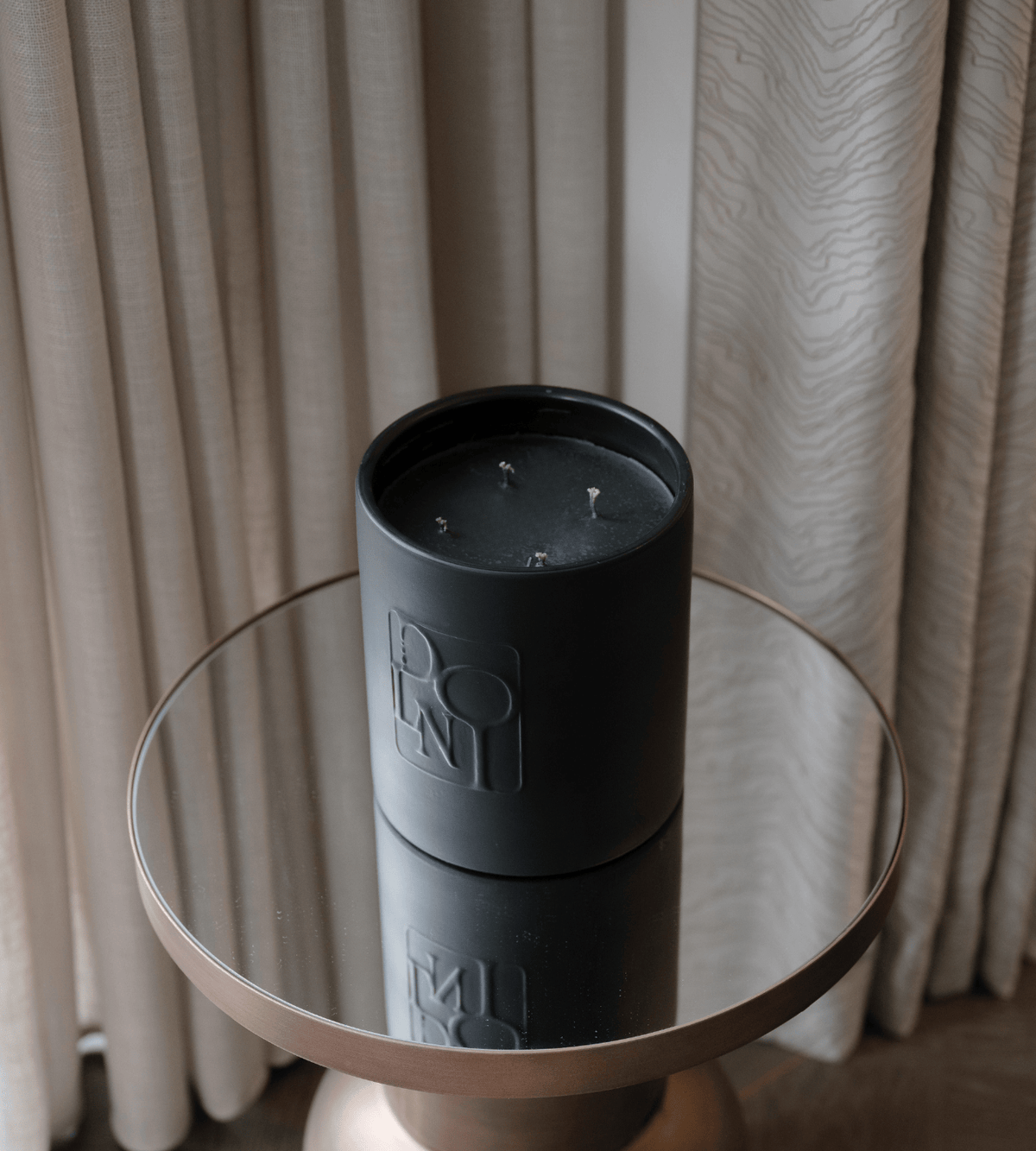 DOLNI CANDLE Dolni XL Black Ceramic 2200g Tuberose & Sandalwood Candle House of Isabella UK