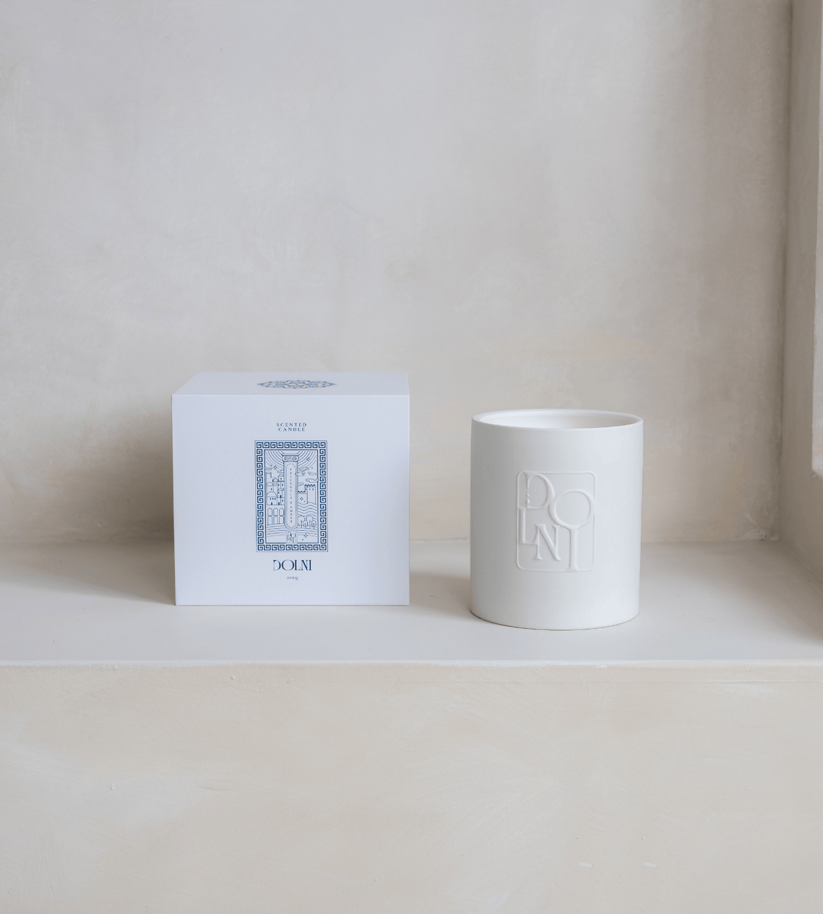 DOLNI CANDLE Dolni XL White Ceramic 2200g Amber & Patchouli Candle House of Isabella UK