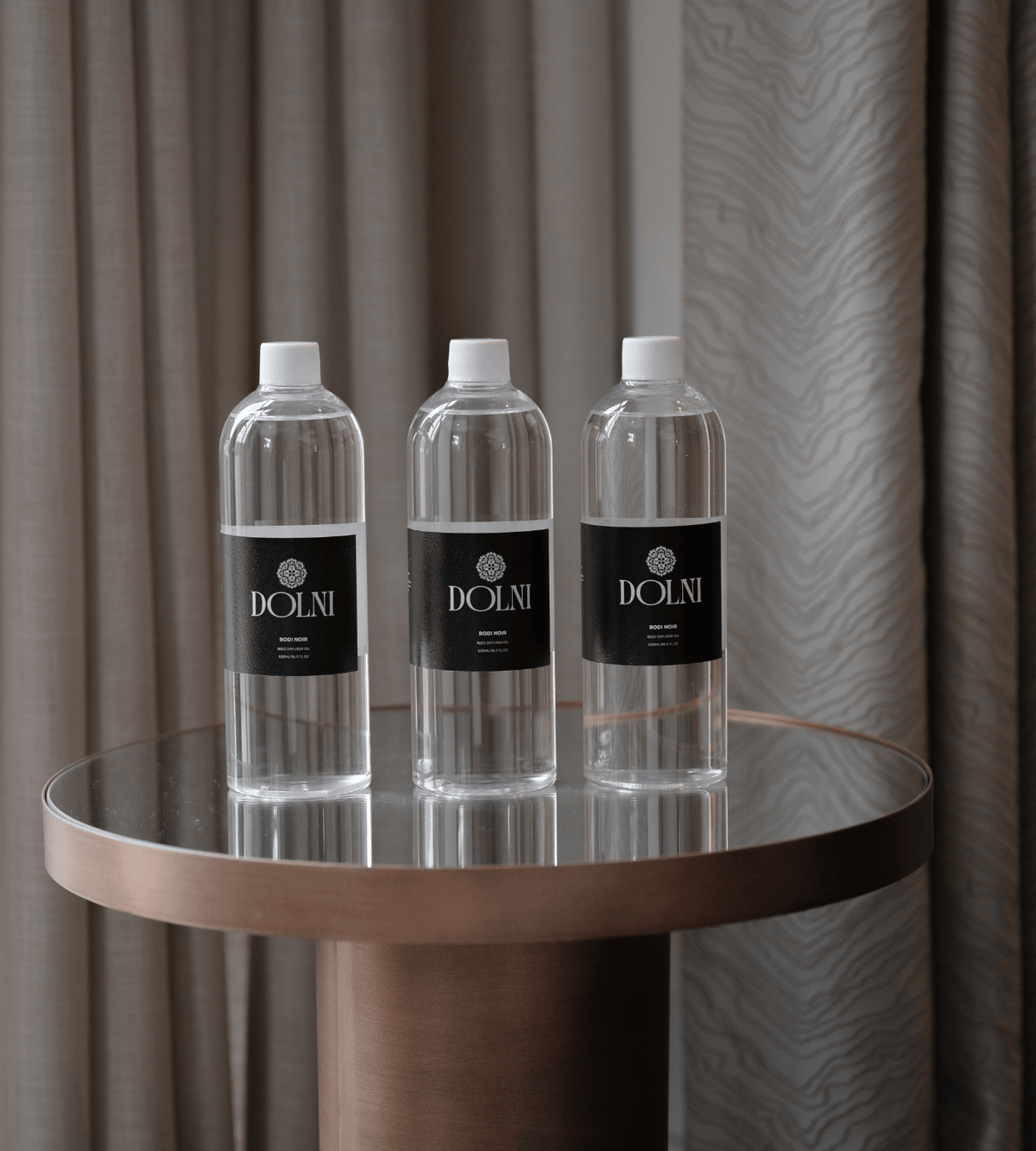 DOLNI REED DIFFUSER Dolni Extra Large Black Ceramic Rodí Noir Reed Diffuser House of Isabella UK