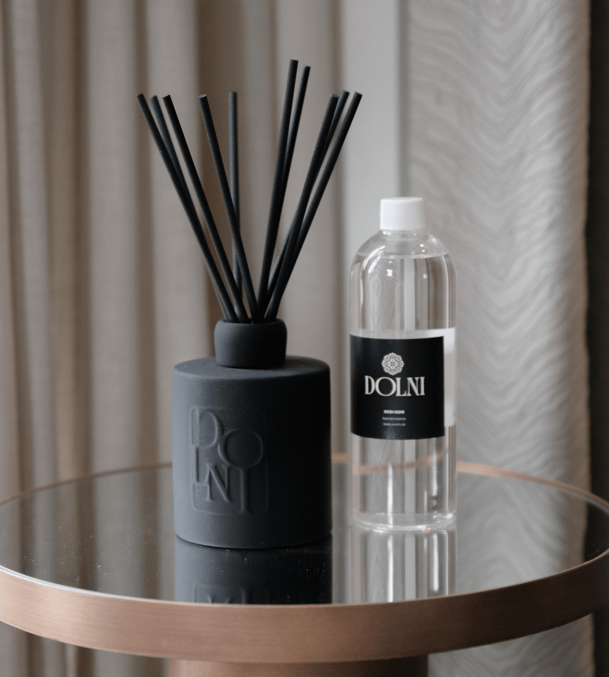 DOLNI REED DIFFUSER Dolni Large Black Ceramic Rodí Noir 500ml Reed Diffuser House of Isabella UK