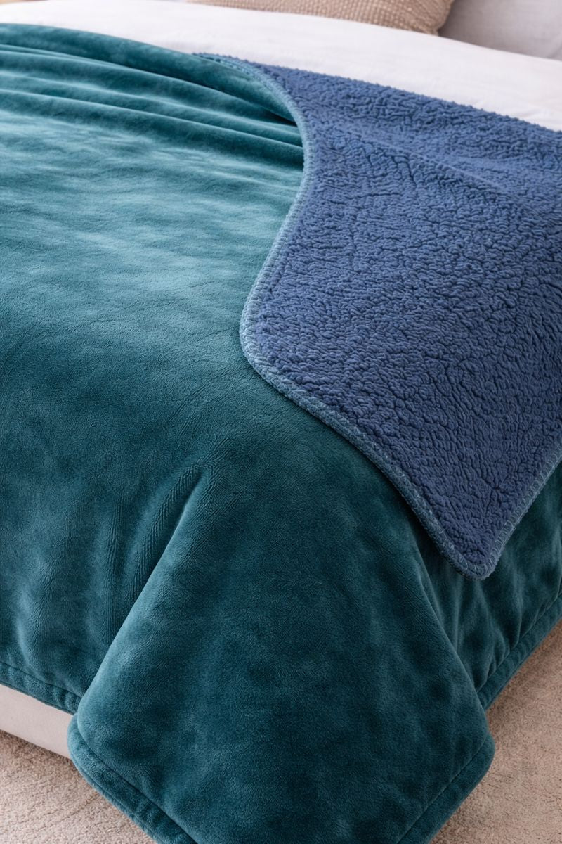 Malini Cosy Petrol Throw