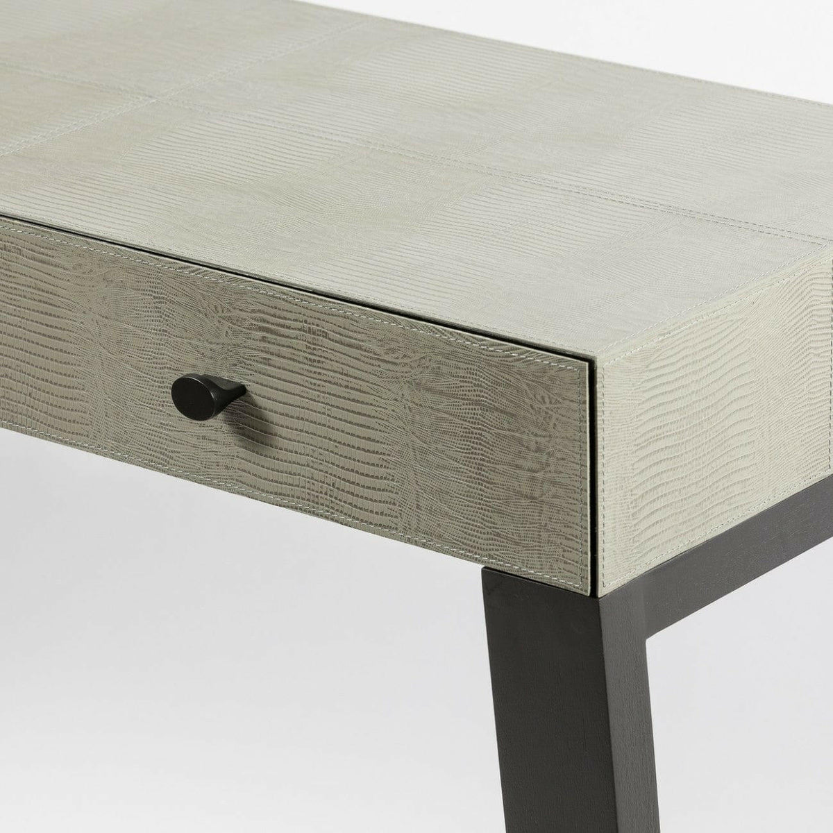 Slim Jim Console Lizard Leather.