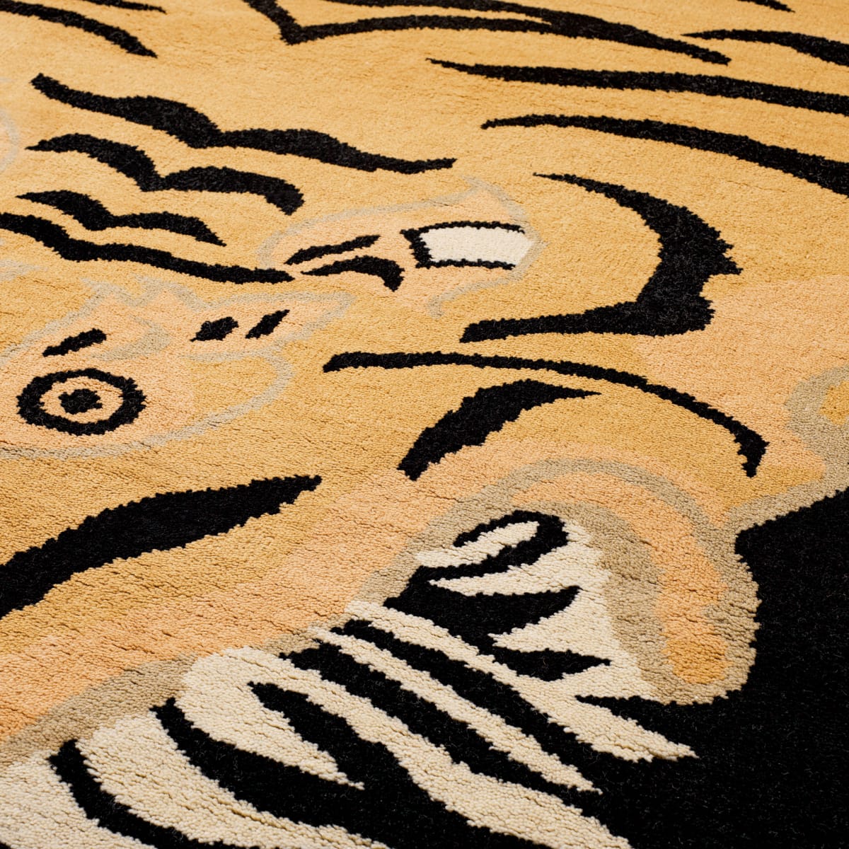 Eichholtz Accessories Rug Zandria House of Isabella UK