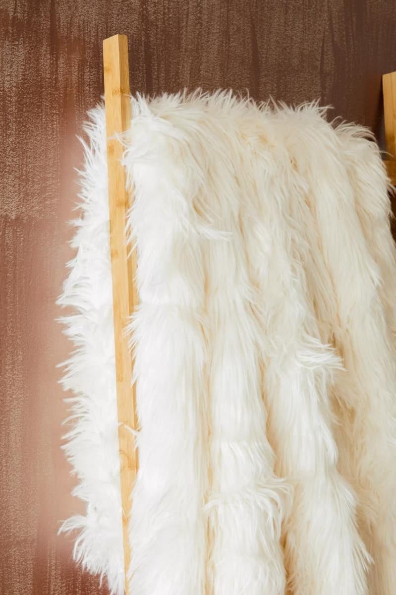 Esperance Accessories Bosie Lamina Cream Fur Throw House of Isabella UK
