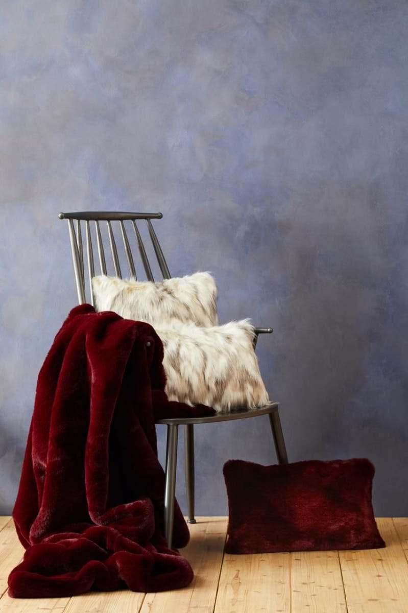 Esperance Accessories Bosie Lamina Red Wine Rectangular Cushion House of Isabella UK