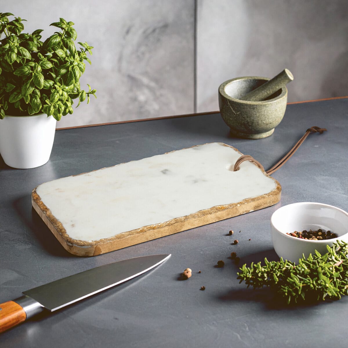 Esperance Accessories Empire White Marble Chopping and Serving Board with Gold Foil Detail House of Isabella UK
