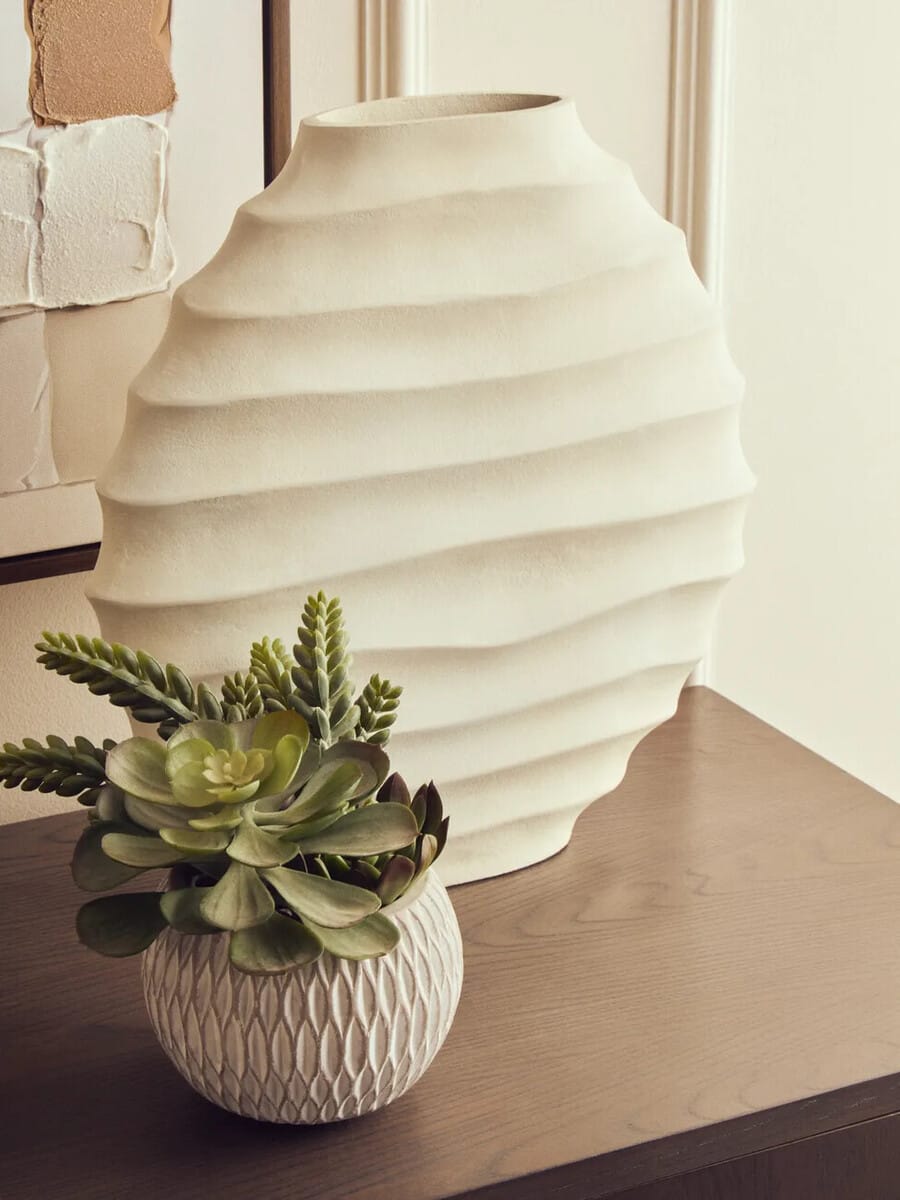 Esperance Accessories Mira Large Ivory Finish Rippled Round Vase House of Isabella UK
