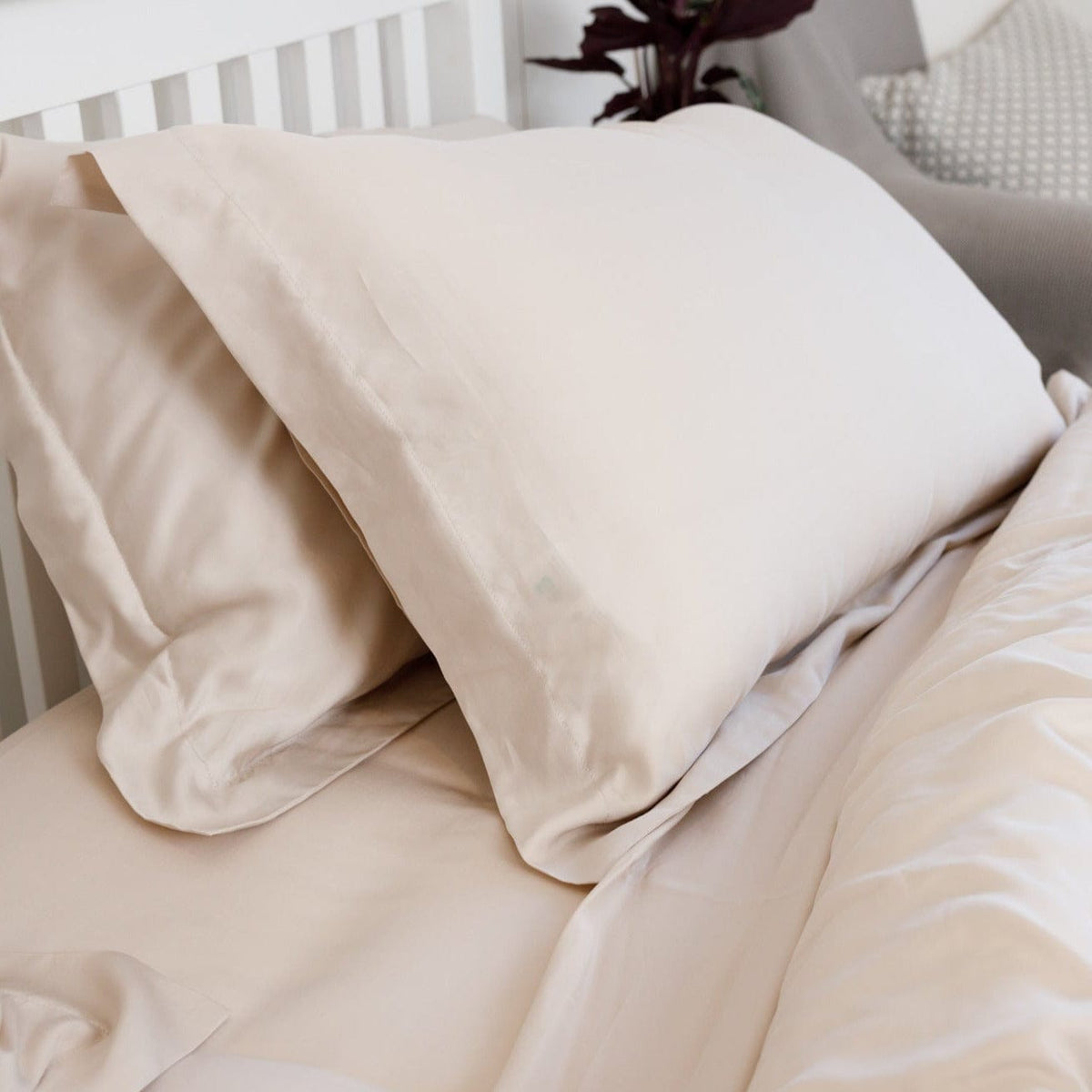 Ethical Bedding™ Bed Sheets King / Grey Flat Sheet in Grey (Eucalyptus Silk) House of Isabella UK