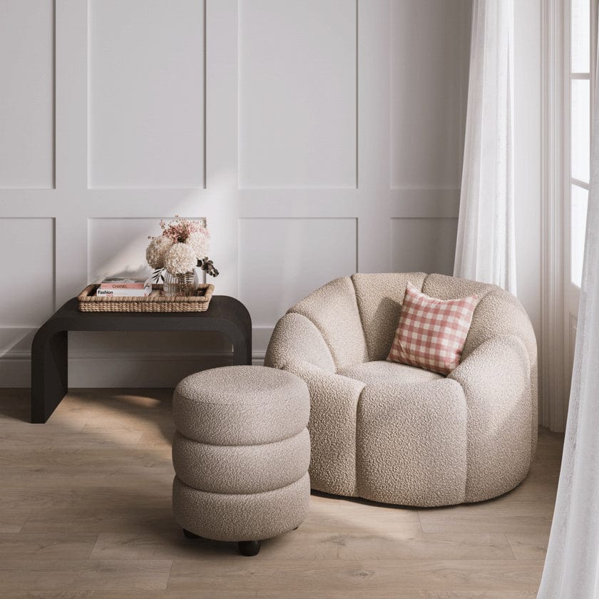 Nao Buff Swivel Chair.