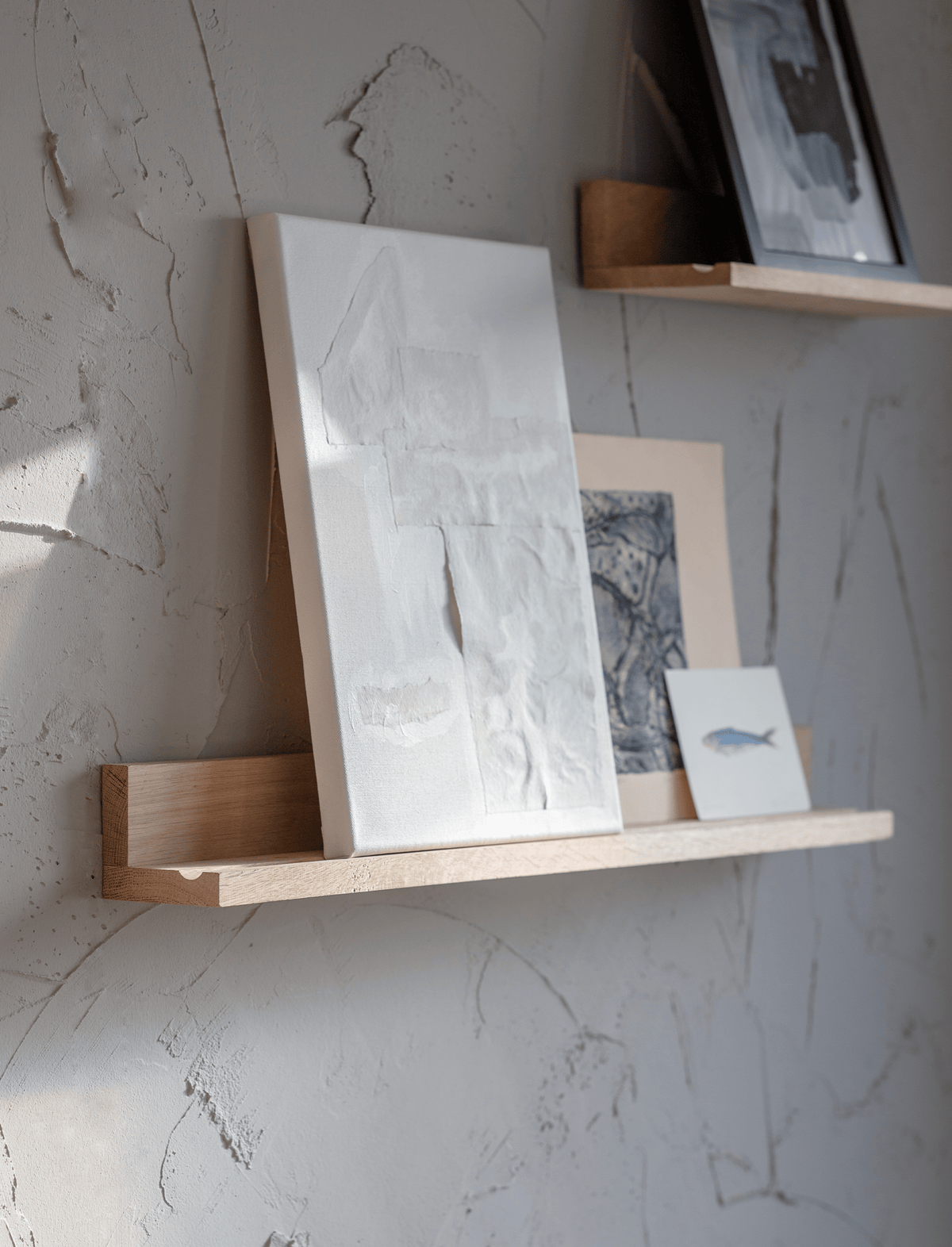 Hambledon Picture Shelf - Large.