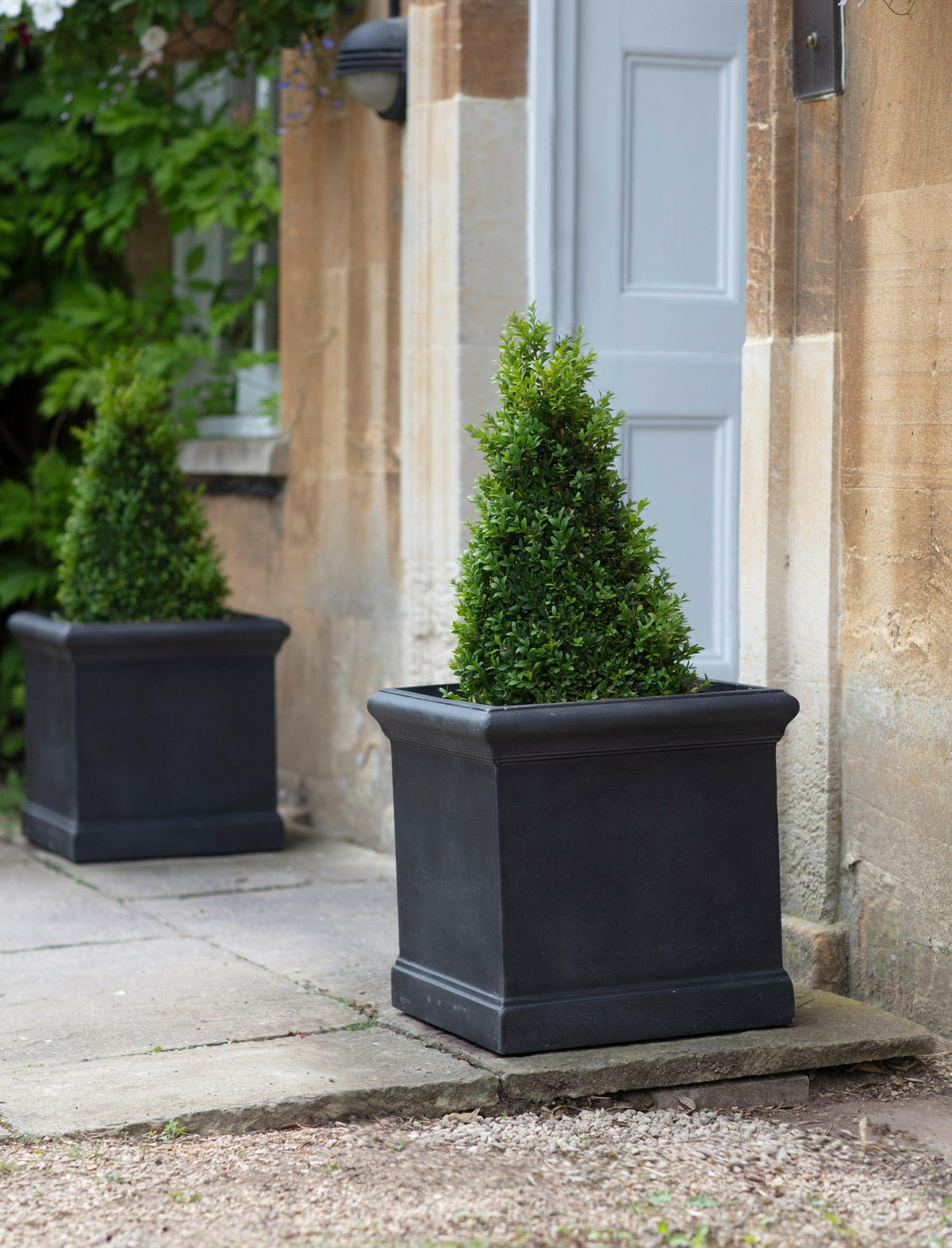 Set of 2 Boxgrove Planters.
