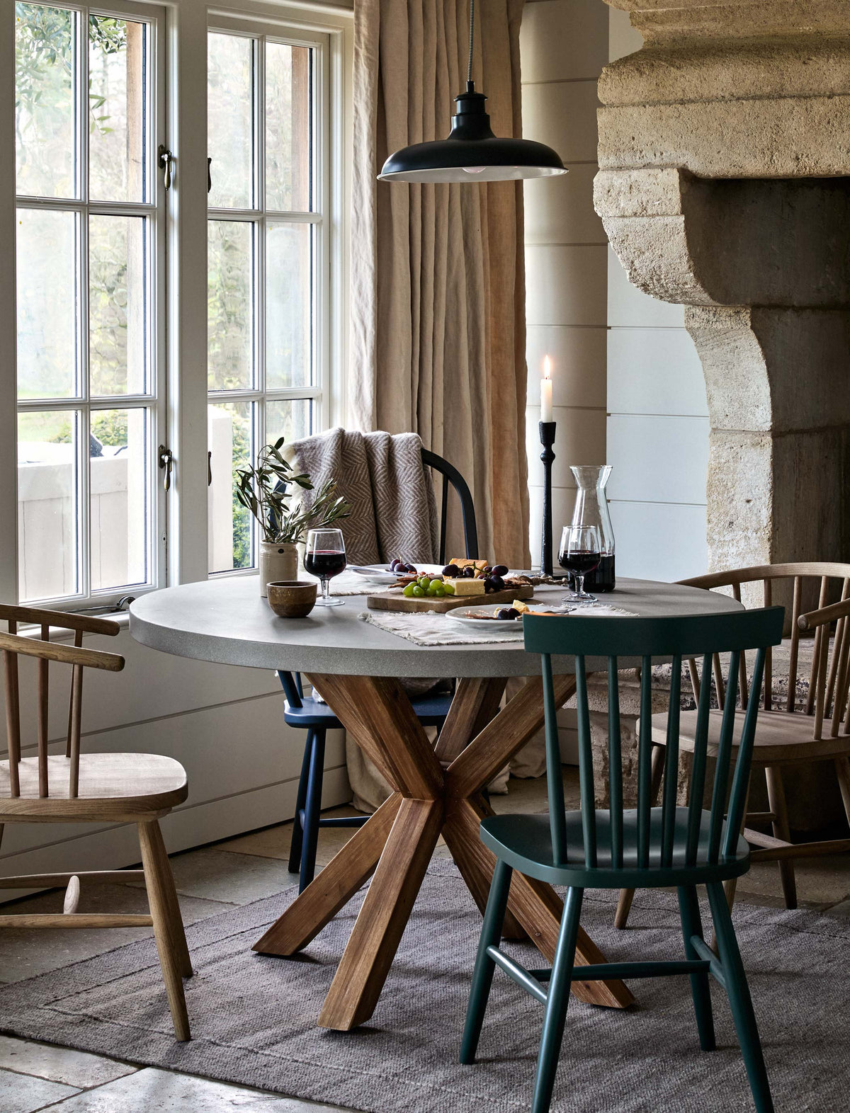 Garden Trading Dining Burford Round Dining Table 120 cm Grey House of Isabella UK