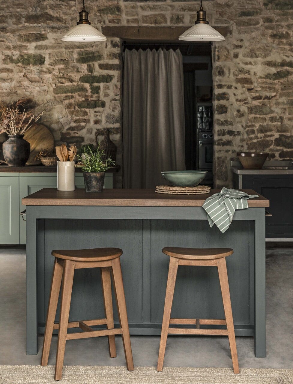 Garden Trading Dining Walcote Kitchen Island Forest Green Wood House of Isabella UK