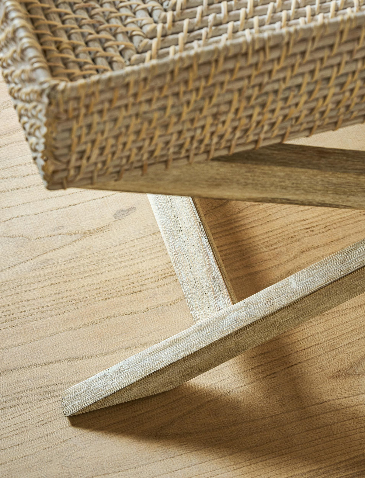 Garden Trading Living Wittering Rattan Coffee Tray Table with Stand Square House of Isabella UK