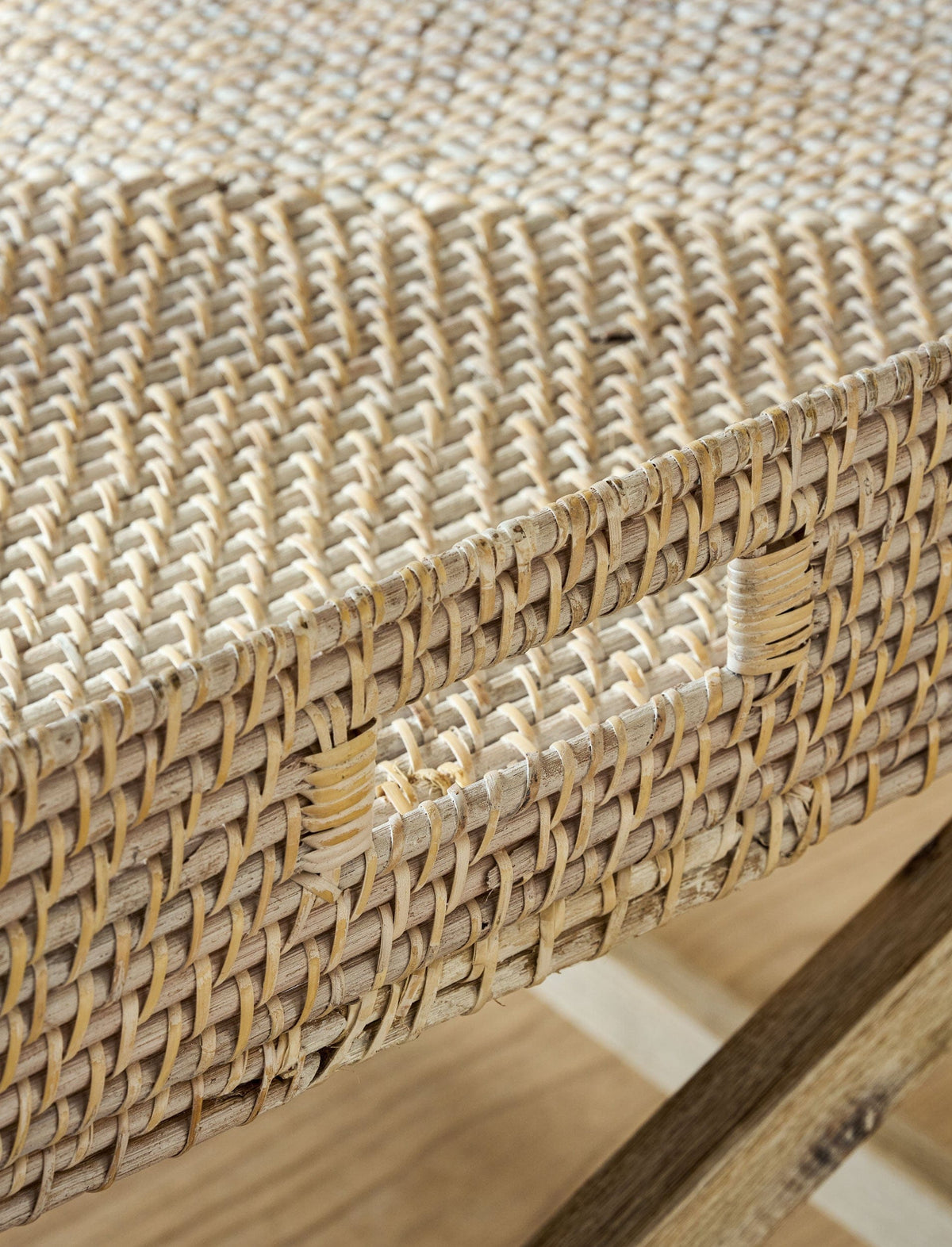 Garden Trading Living Wittering Rattan Coffee Tray Table with Stand Square House of Isabella UK