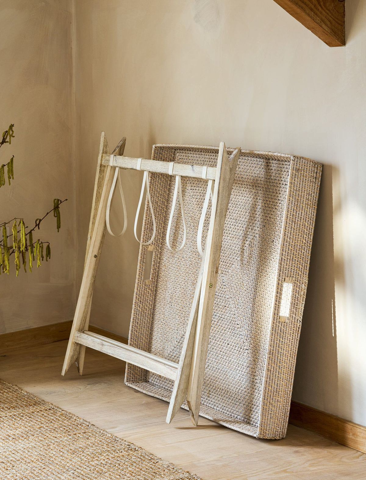 Garden Trading Living Wittering Rattan Coffee Tray Table with Stand Square House of Isabella UK