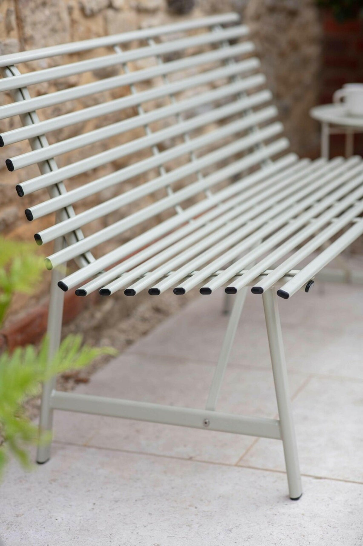 Richmond Bench - Clay.