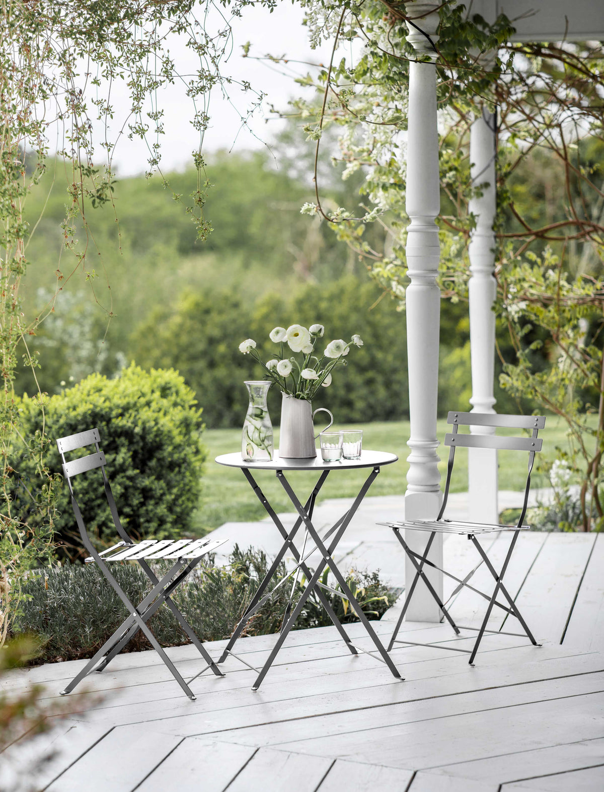 Garden Trading Outdoors Rive Droite Bistro Set Small Silver House of Isabella UK