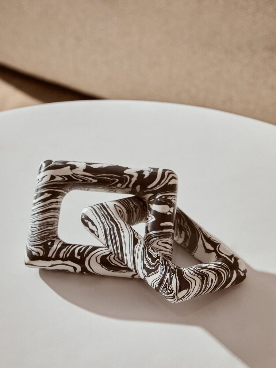 Hamilton Interiors Accessories Helsa Black And White Marble Two Link Chain House of Isabella UK