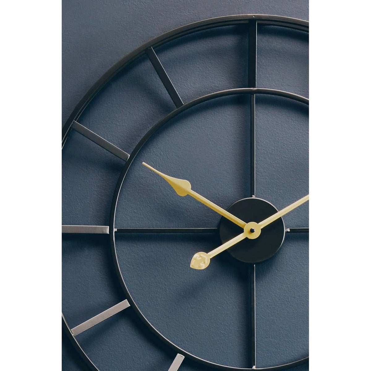 Hamilton Interiors Accessories Kent 60cm Dia Large Black Finish Metal Wall Clock House of Isabella UK