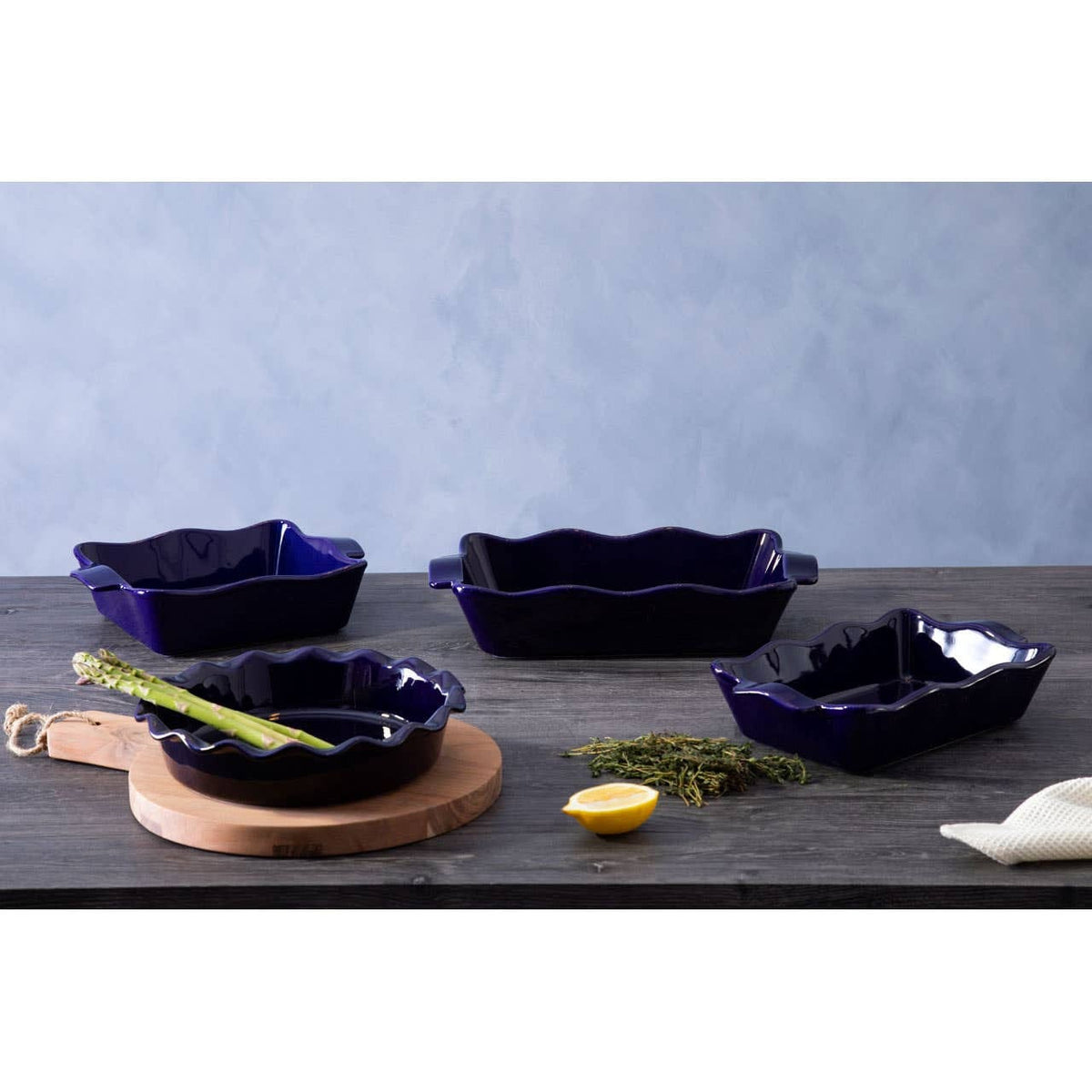 Hamilton Interiors Accessories Modern Retro Round Dish With Curved Edges House of Isabella UK