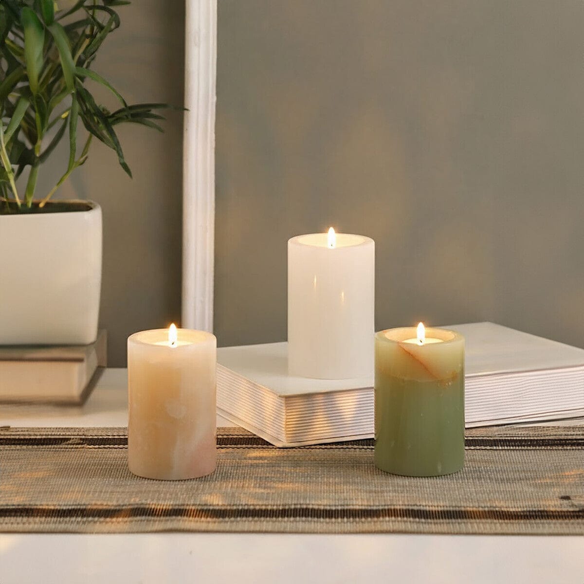Hamilton Interiors Accessories Oleena Set Of Three Onyx Tealight Holders House of Isabella UK