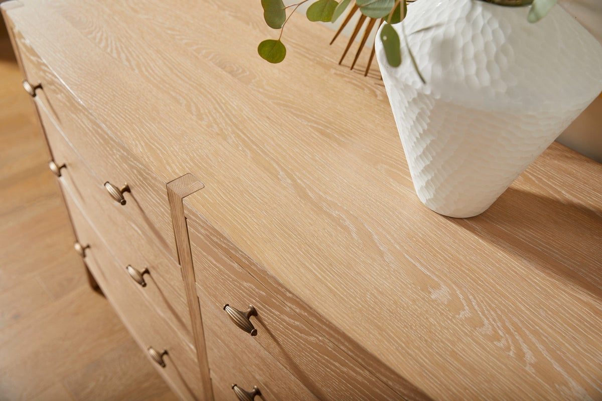 Hooker Sleeping Timeless Chest of Drawers House of Isabella UK