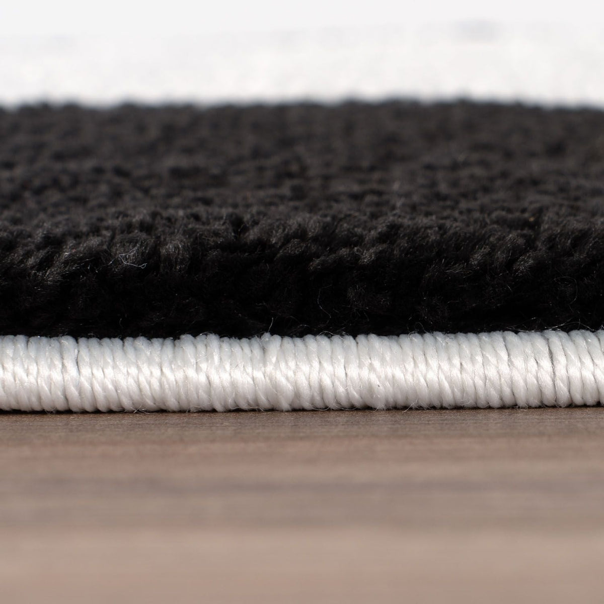 Joli Checkered Black & White Rug