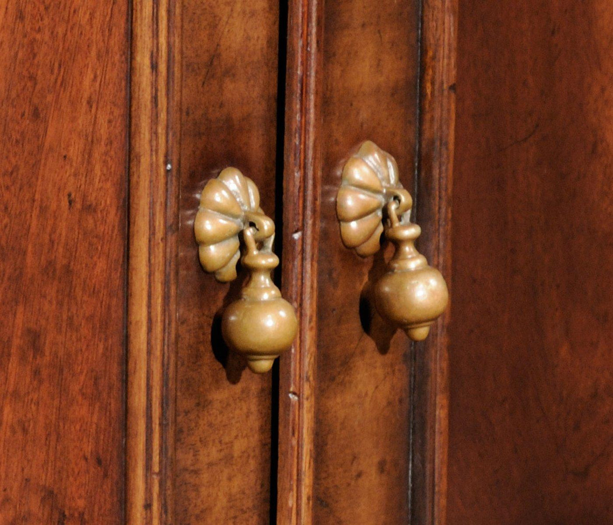 Jonathan Charles Bedroom Wardrobe Georgian House of Isabella UK