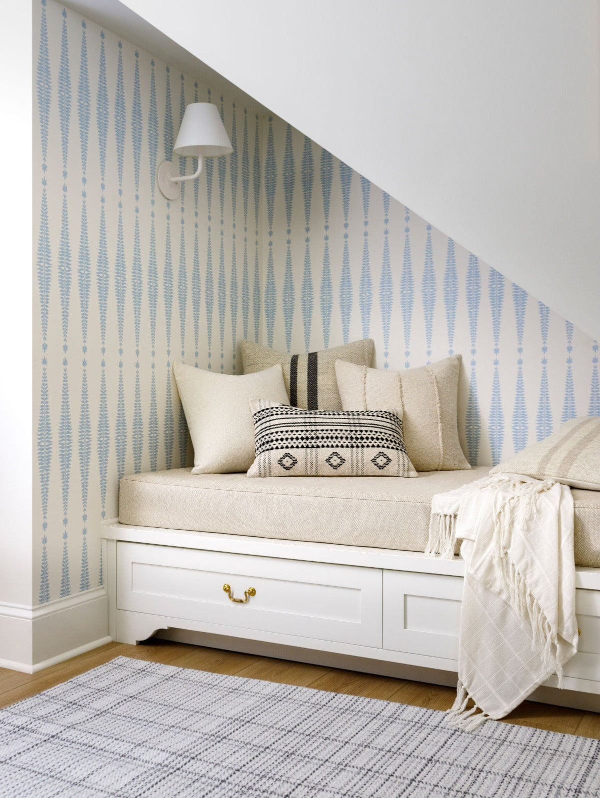 Keiichi Living Mindy Woven Cushion - 51 x 51 cm House of Isabella UK