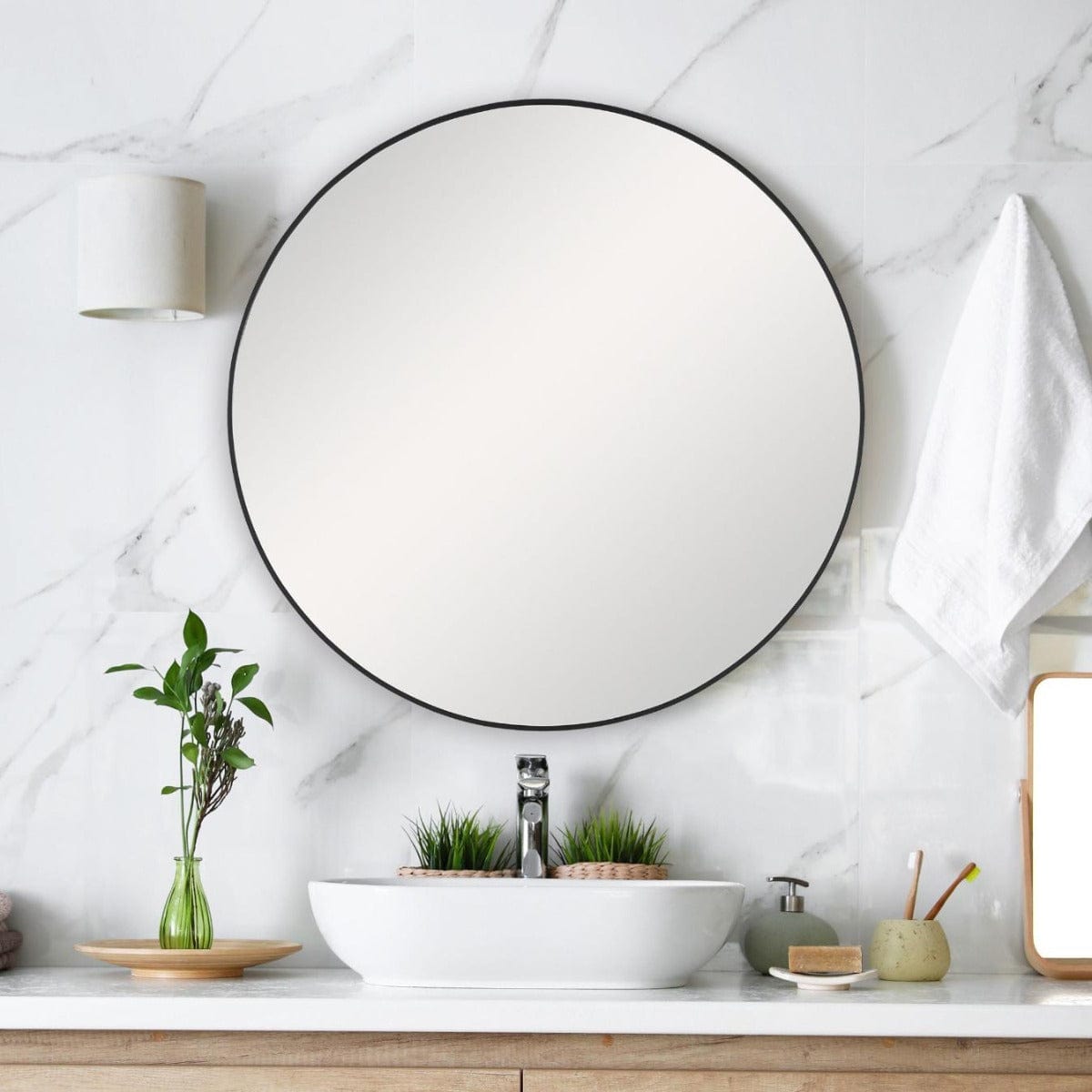 Keiichi Mirrors Evelyn Round Mirror Black House of Isabella UK
