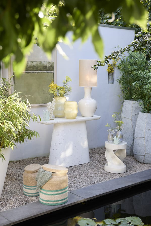 Light & Living Accessories Ornament on base 14x12,5x30,5 cm GRAPE cream+antique bronze House of Isabella UK