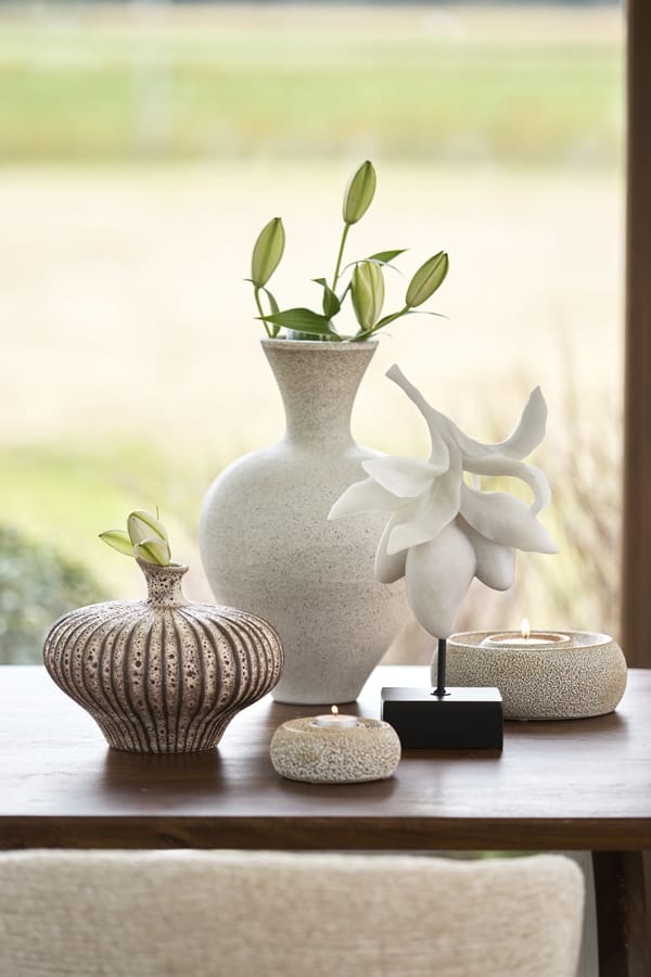 Light & Living Accessories Ornament on base 23,5x13x37 cm MANGO cream+black House of Isabella UK