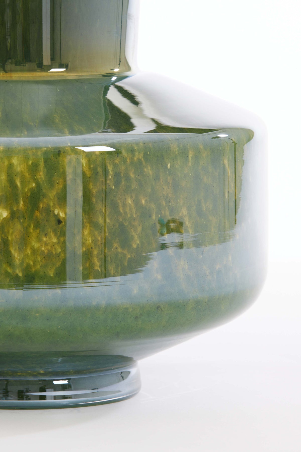 Light & Living Accessories Vase 23,5x29,5 cm TRASMOS glass dark green lustre House of Isabella UK