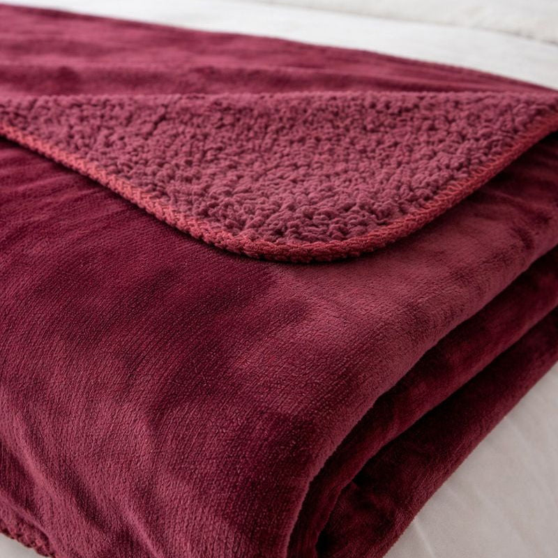 Malini Accessories Malini Cosy Aubergine Throw House of Isabella UK