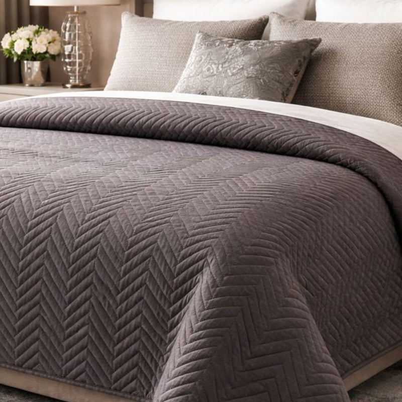 Malini Sleeping Malini Amelle Slate King Quilt House of Isabella UK