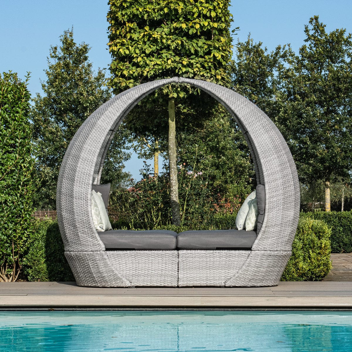 Maze Outdoors Ascot Daybed House of Isabella UK