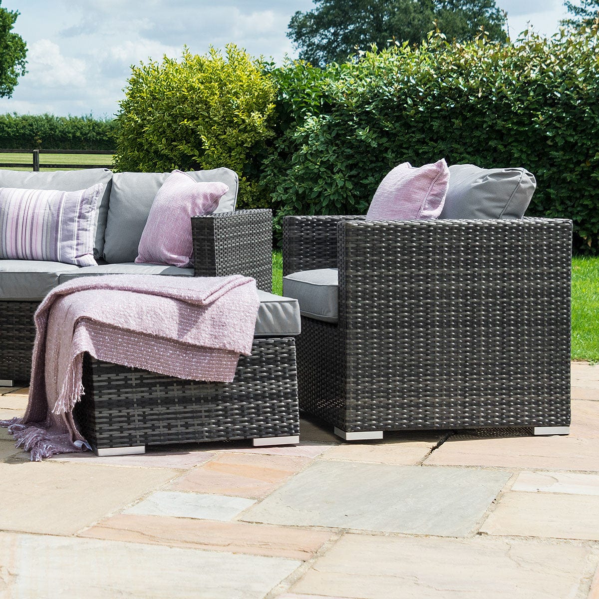 Maze Outdoors Georgia 2 Seat Sofa Set with Ice Bucket / Grey House of Isabella UK