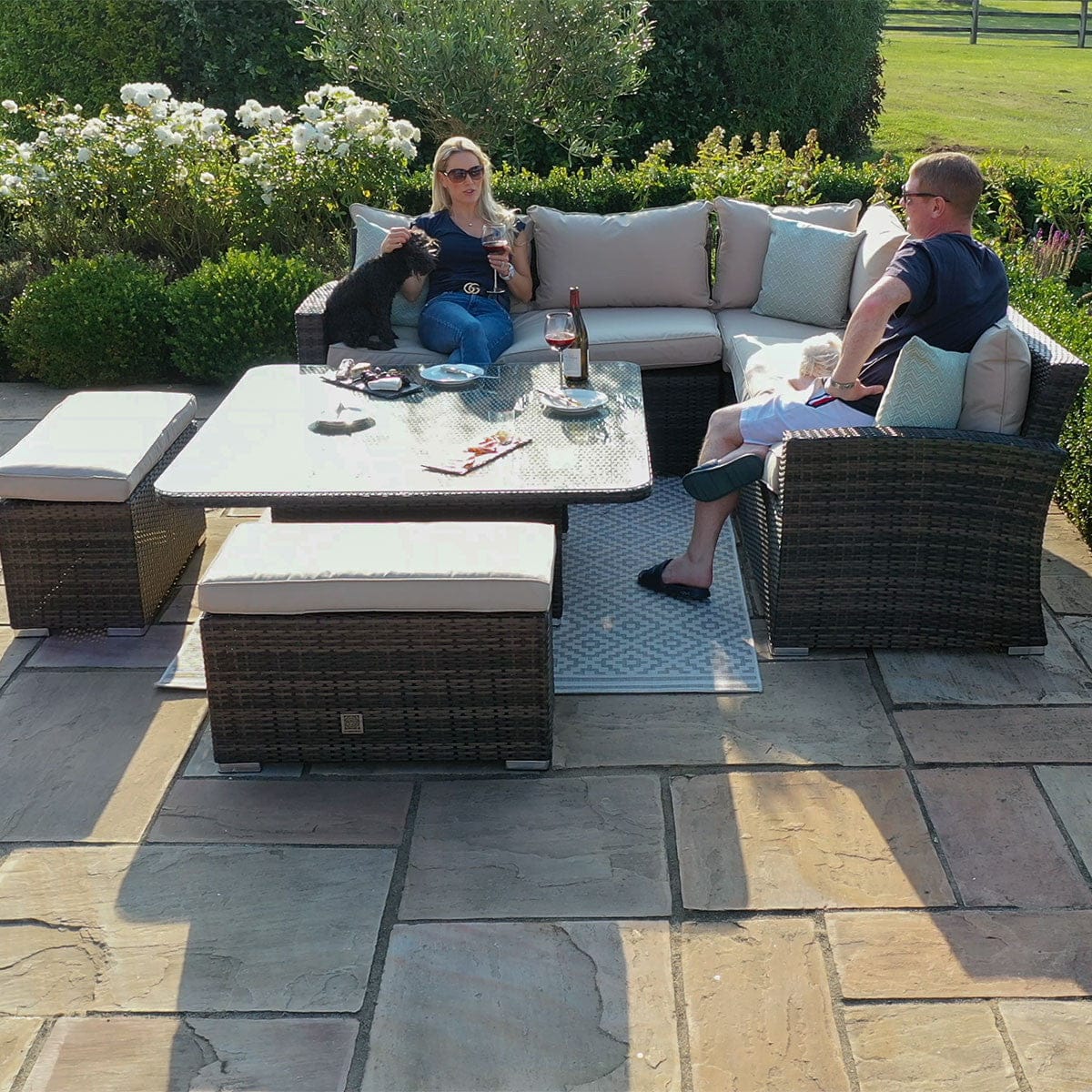 Maze Outdoors Kingston Corner Deluxe with Rising Table / Brown House of Isabella UK