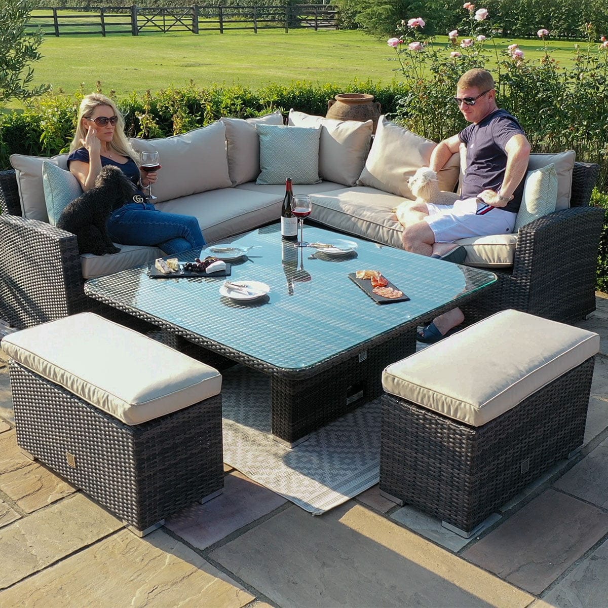 Maze Outdoors Kingston Corner Deluxe with Rising Table / Brown House of Isabella UK