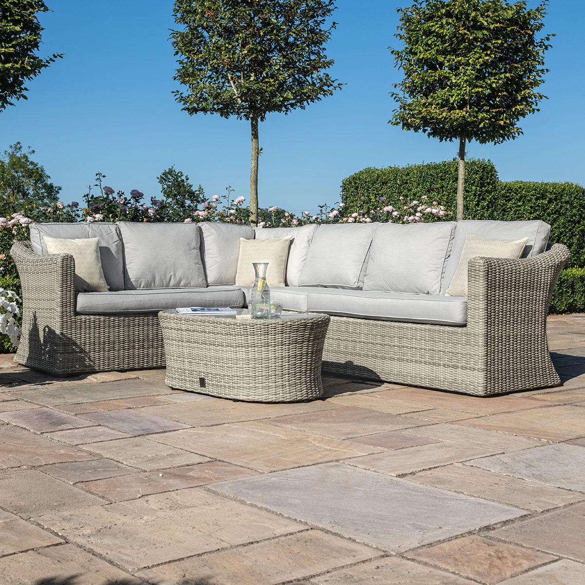 Maze Outdoors Oxford Large Corner Group House of Isabella UK