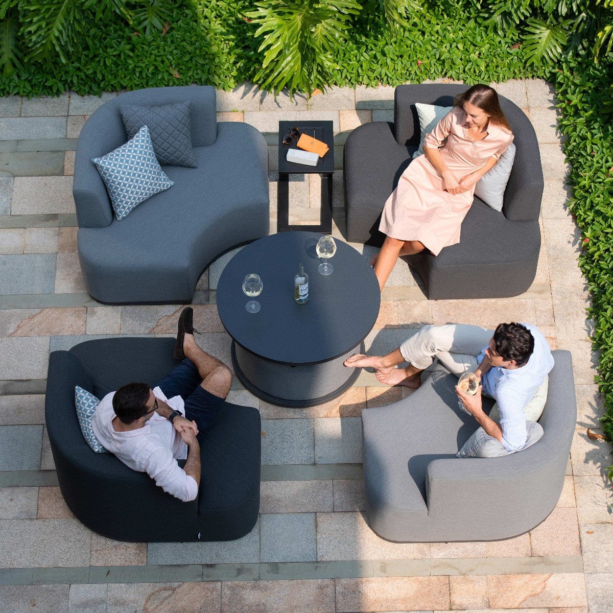 Maze Outdoors Snug Lifestyle Suite / Flanelle & Charcoal House of Isabella UK