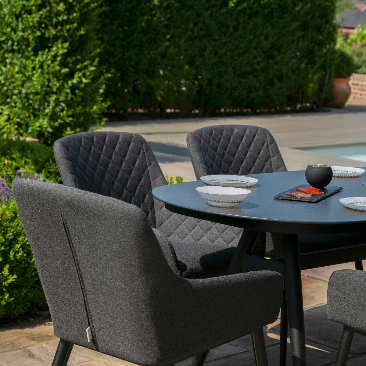 Maze Outdoors Zest 6 Seat Oval Dining Set / Charcoal House of Isabella UK