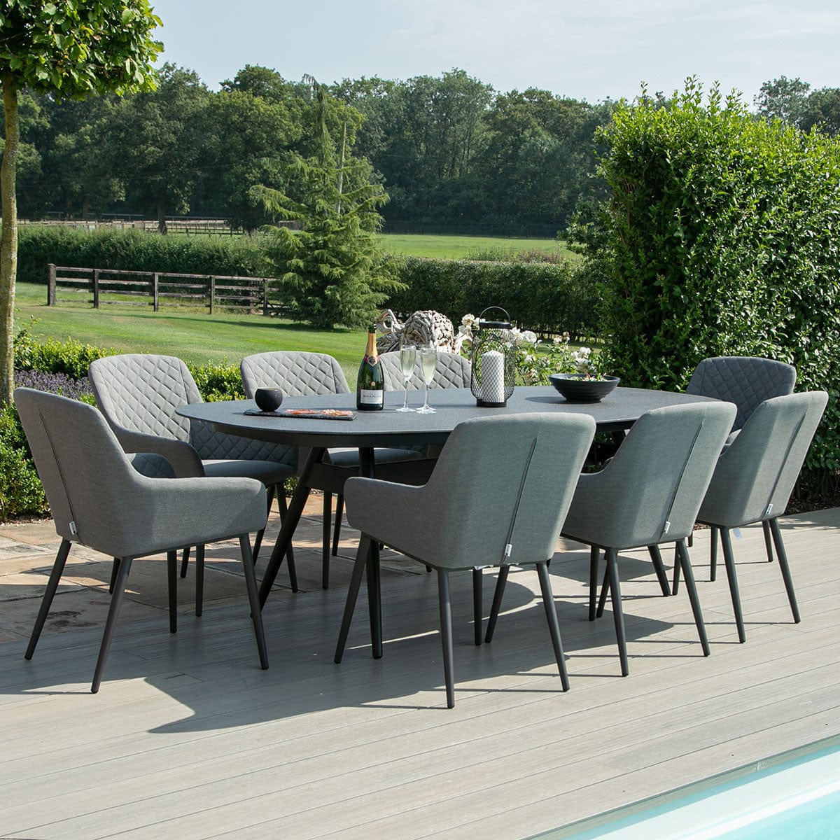 Maze Outdoors Zest 8 Seat Oval Dining Set / Flanelle House of Isabella UK