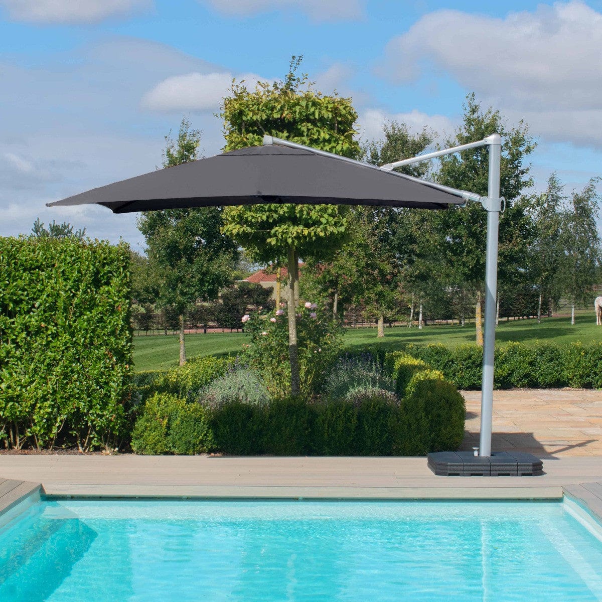 Maze Outdoors Zeus LED 3x3M Square Cantilever Parasol / Grey House of Isabella UK