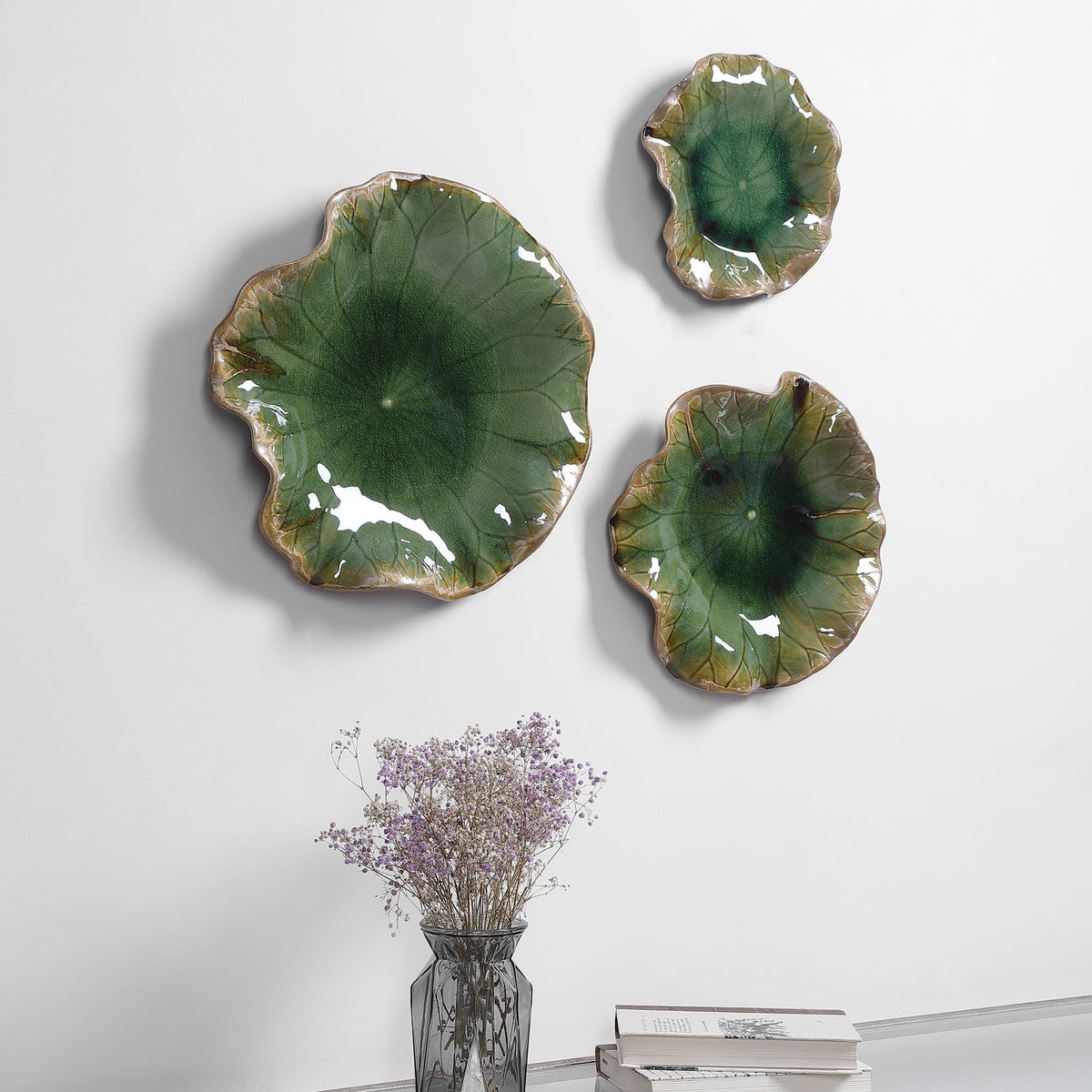 Abella Ceramic Wall-Mounted Bowls in Green - Set of 3